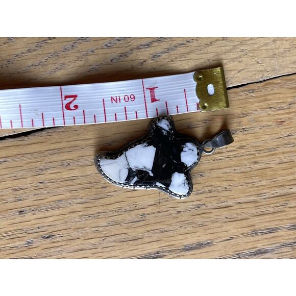 White Buffalo Sterling Silver GHOST Pendant Spooky Goth Punk Rock Witchy - Picture 4 of 4